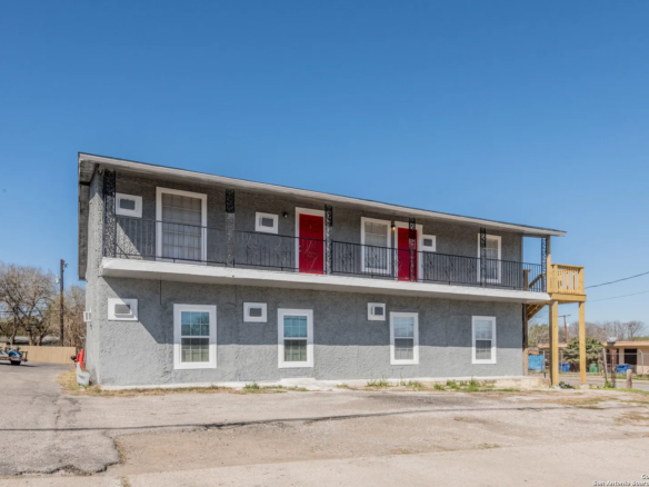 Pinn Apartments