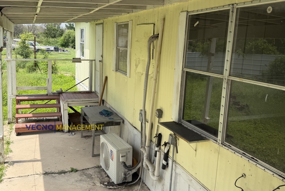 Castroville Mobile Home Community | Lot 19